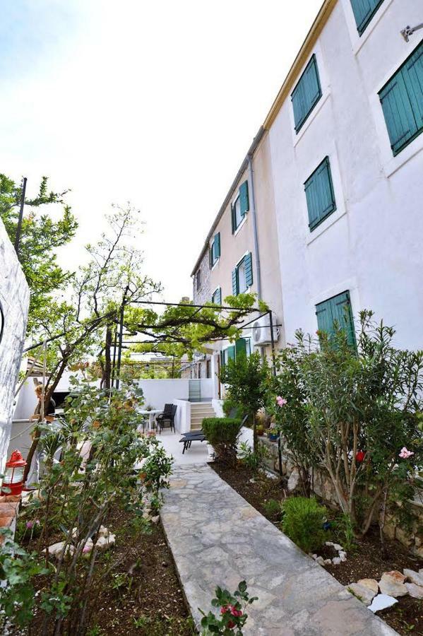 Apartman Martina Betina  Esterno foto